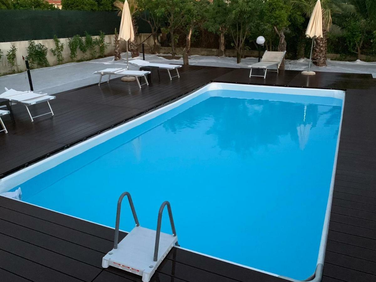Villa Lucia Кастелламмаре-ди-Стабия Экстерьер фото
