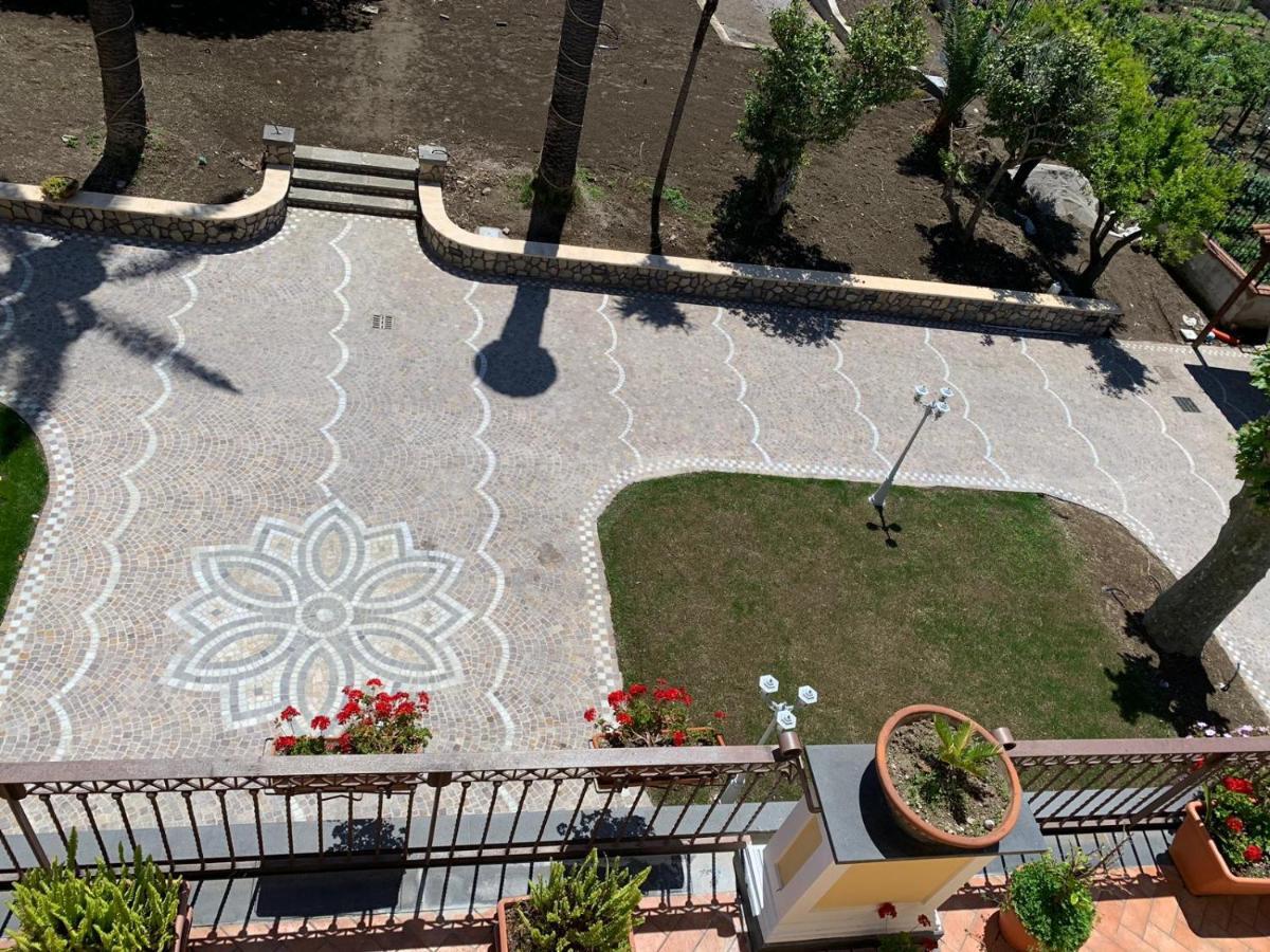 Villa Lucia Кастелламмаре-ди-Стабия Экстерьер фото